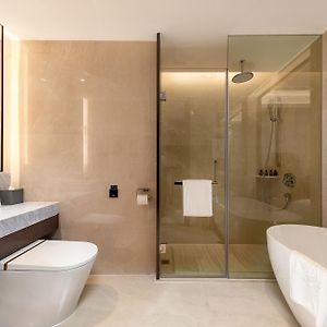 Deluxe Executive Twin Room